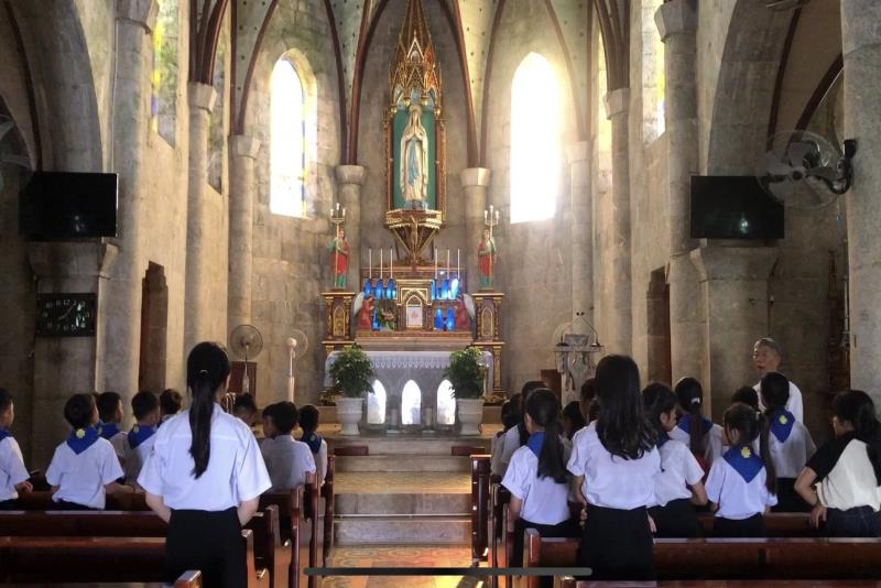 CÁC GIÁO XỨ HÀNH HƯƠNG NĂM THÁNH VỀ BÊN MẸ BẢO NHAM